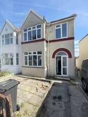 3 bedroom semi-detached house for rent in Filton Avenue, Bristol, BS7