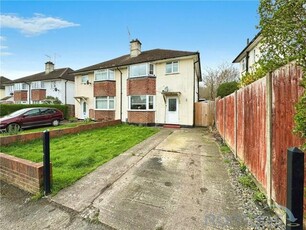 3 Bedroom Semi-detached House For Sale In Aldershot
