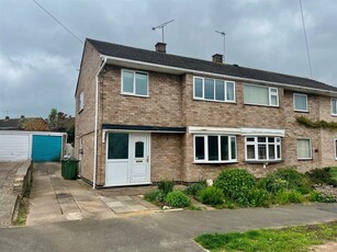 3 bedroom semi-detached house for sale in Gwendoline Drive, Countesthorpe., LE8