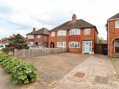 3 bedroom semi-detached house for sale in Water Eaton Road, Bletchley, Milton Keynes, MK2