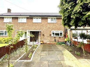 3 Bedroom Terraced House For Sale In Chessington