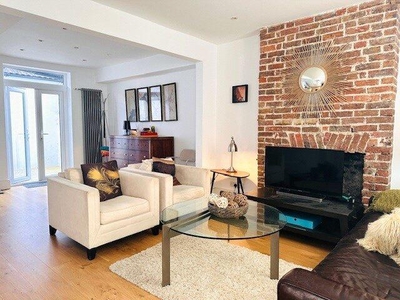 3 bedroom terraced house for sale in Over Street, Brighton, East Sussex, BN1