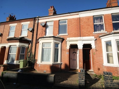 3 bedroom terraced house for sale in Victoria Street, Wolverton, Milton Keynes, MK12