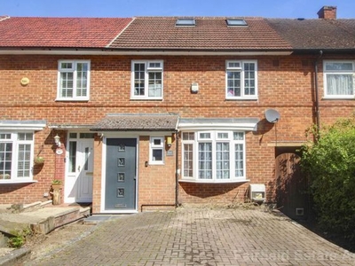 3 bedroom terraced house for sale Watford, WD19 7SP