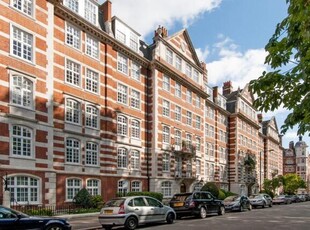 4 Bedroom Apartment For Sale In St John's Wood, London