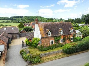 4 Bedroom Detached House For Sale In Bishop's Norton, Gloucestershire