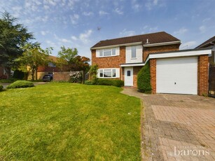 4 bedroom detached house for sale in Camberry Close, Basingstoke, RG21