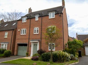 4 bedroom detached house for sale in Corah Close, Scraptoft, Leicester, LE7