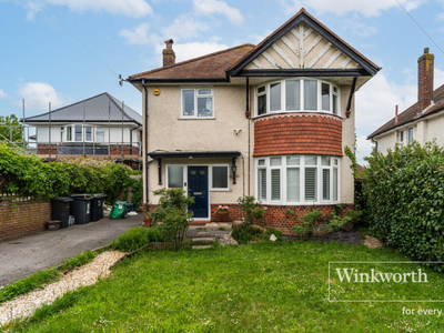 4 bedroom detached house for sale in Meon Road, Bournemouth, BH7