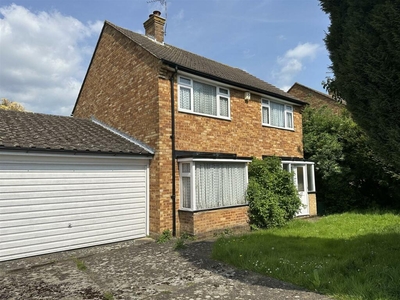 4 bedroom detached house for sale in Shernolds, Maidstone, ME15