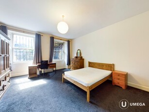 4 bedroom flat for rent in Coates Place, West End, Edinburgh, EH3