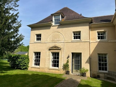 4 Bedroom House Lechlade Gloucestershire