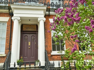 4 bedroom town house for sale in Canning Street, Liverpool, L8