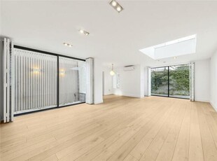 5 Bedroom End Of Terrace House For Rent In St. Johns Wood, London