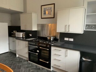 5 bedroom flat for rent in Kelvinside Terrace South, Kelvinbridge, Glasgow, G20