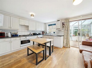 5 bedroom house for rent in Stott Close, London, SW18