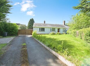 Bungalow for sale in Holmleigh Close, Northampton NN5