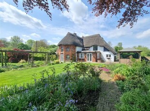 Cottage for sale in Gaters Lane, Winterbourne Dauntsey, Salisbury, Wiltshire SP4