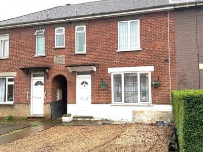 Council Road, WISBECH - 3 bedroom terraced house