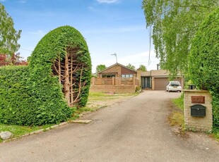 Detached bungalow for sale in Mid Street, South Nutfield, Redhill RH1