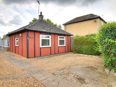 Detached bungalow to rent in Estover Road, March PE15