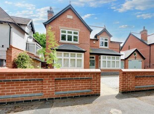 Detached house for sale in Cavendish Place, Beeston, Nottingham NG9