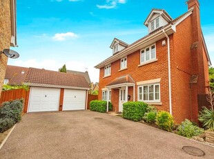 Detached house for sale in Dove Close, Chafford Hundred, Grays RM16