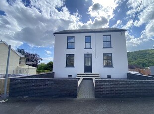 Detached house for sale in Lone Road, Clydach, Swansea, City And County Of Swansea. SA6