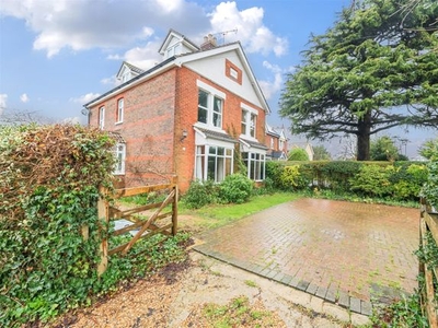 Detached house to rent in 55 Stein Road, Southbourne PO10
