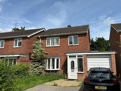 Detached house to rent in Banbury Road, Bicester OX26