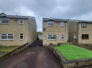 Detached house to rent in Edward Close, Dewsbury WF12