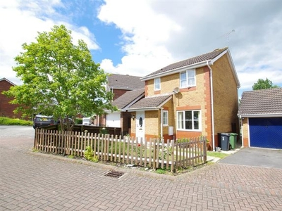 Detached house to rent in Exmoor Close, Taw Hill, Swindon SN25