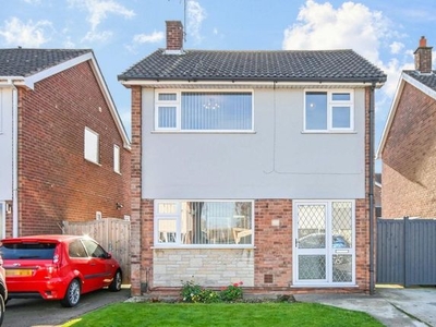 Detached house to rent in Hatfield Close, Rainworth, Mansfield NG21