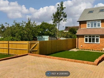 Detached house to rent in Headley Close, Surrey KT19
