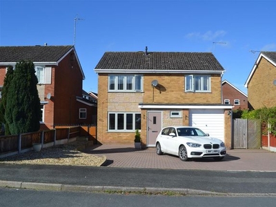Detached house to rent in Shannon Close, Willaston, Nantwich CW5