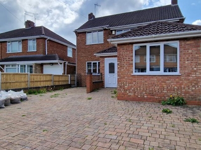 Detached house to rent in Vauxhall Gardens, Dudley DY2