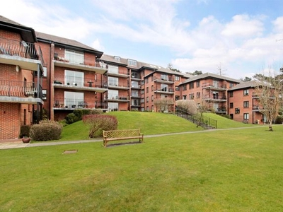 Duplex to rent in Dorin Court, Landscape Road, Warlingham CR6