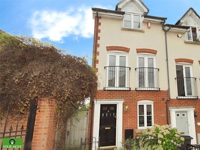 End terrace house to rent in Hereford Close, Kennington, Ashford, Kent TN24