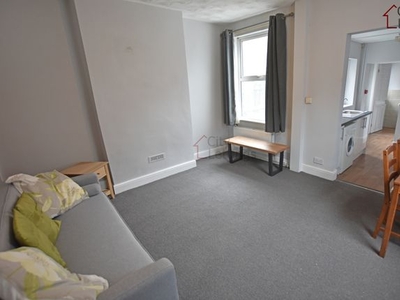 End terrace house to rent in Kentwood Road, Sneinton NG2