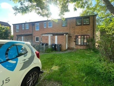 End terrace house to rent in Lynfield Close, Kings Norton B38