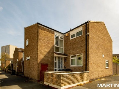 End terrace house to rent in St Marks Crescent, Birmingham B1