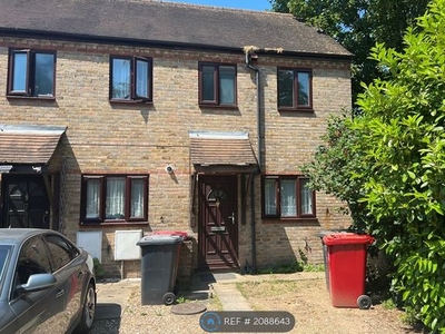 End terrace house to rent in Wallis Court, Slough SL1