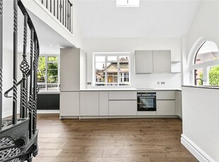 Flat for sale in Friars Lane, Richmond TW9
