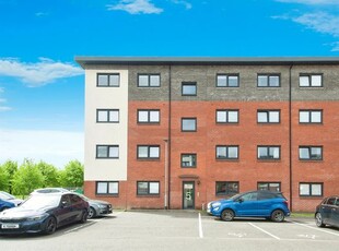 Flat for sale in Mulberry Crescent, Renfrew PA4