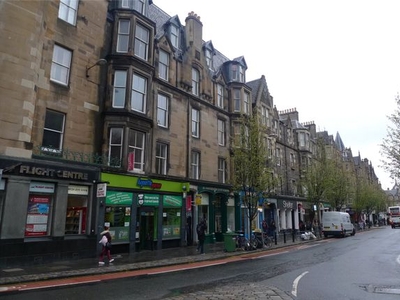 Flat to rent in (2F2) Forrest Road, Old Town, Edinburgh EH1