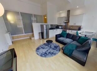 Flat to rent in 66 North Street, City Centre, Leeds LS2