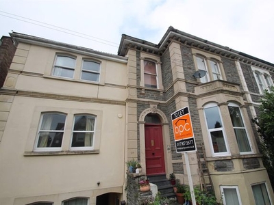Flat to rent in BPC00328 North Road, St Andrews BS6