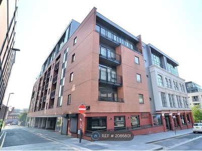Flat to rent in Central Garden, Liverpool L1