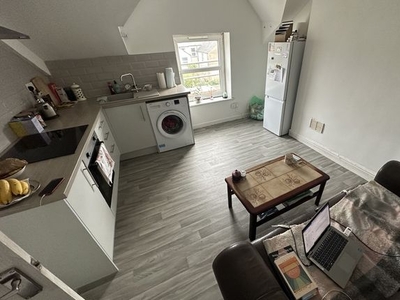 Flat to rent in Clare Street, Cardiff CF11