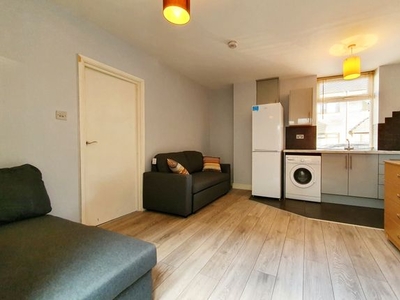 Flat to rent in Daniel Street, Cathays, Cardiff CF24